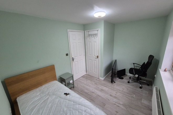 Double Bedroom - Female